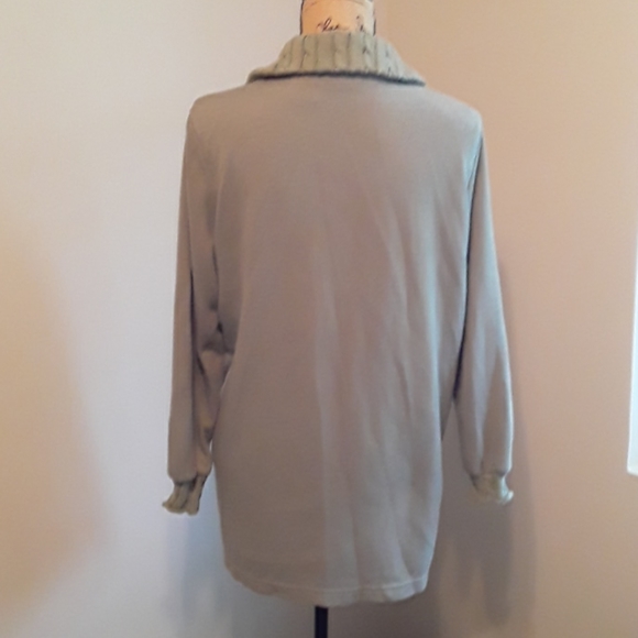 Sweater - Picture 3 of 6